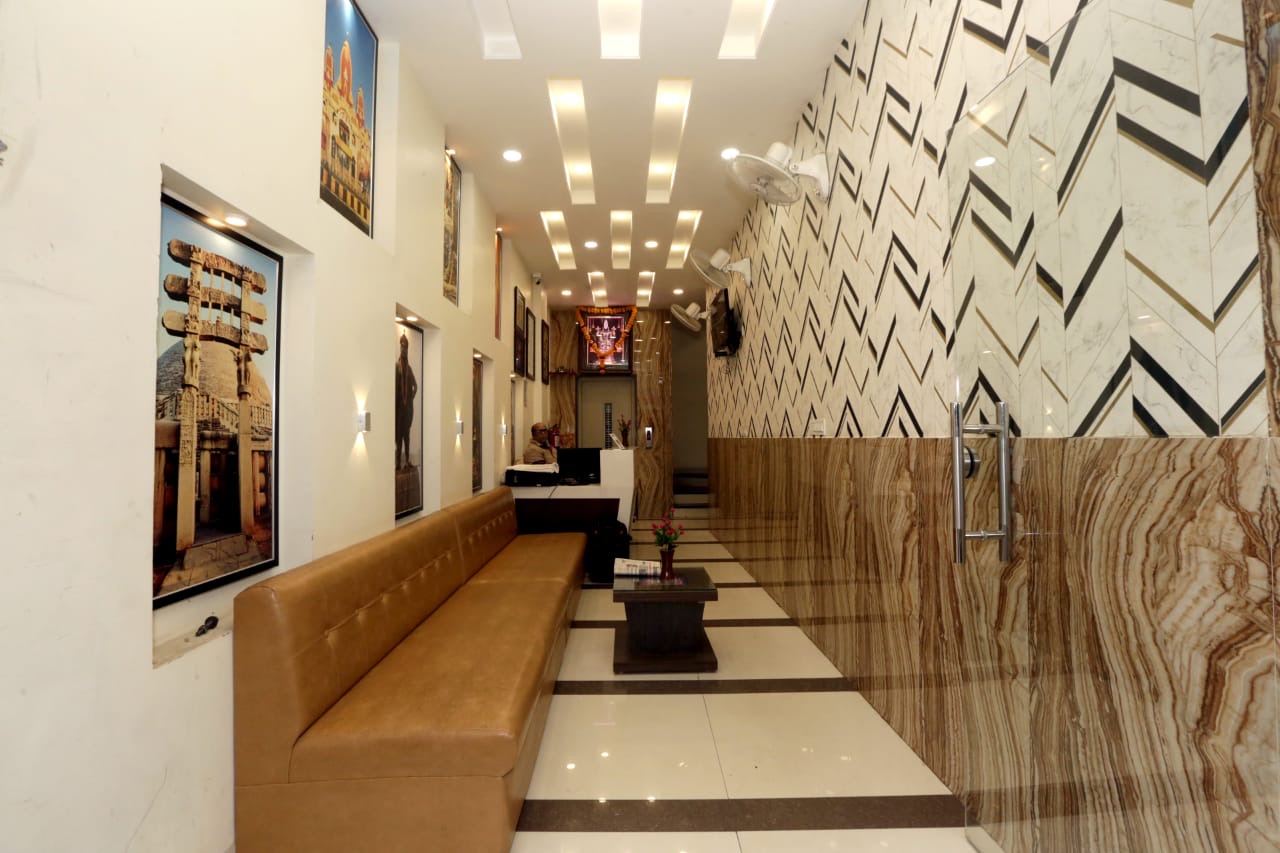 Shree Balaji Hotel lobby